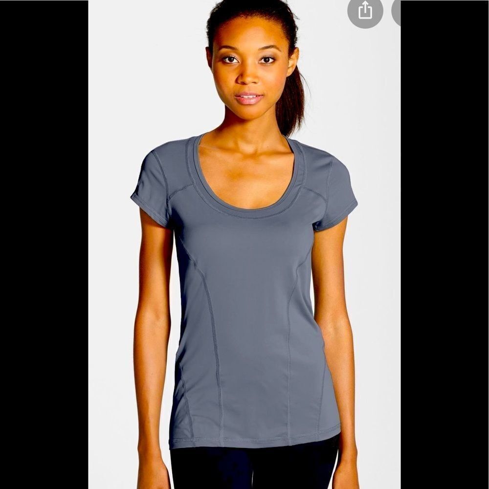NWOT Zella Gray Sunny Run Athletic Top